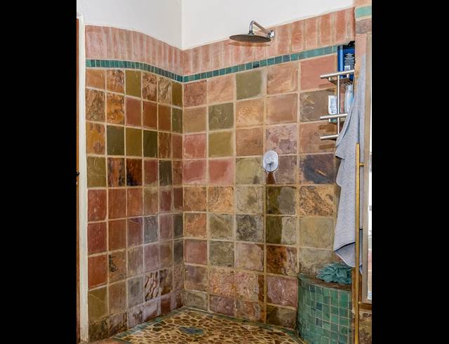 2 BEDROOM APARTMENT FOR SALE IN NORTH RIDING